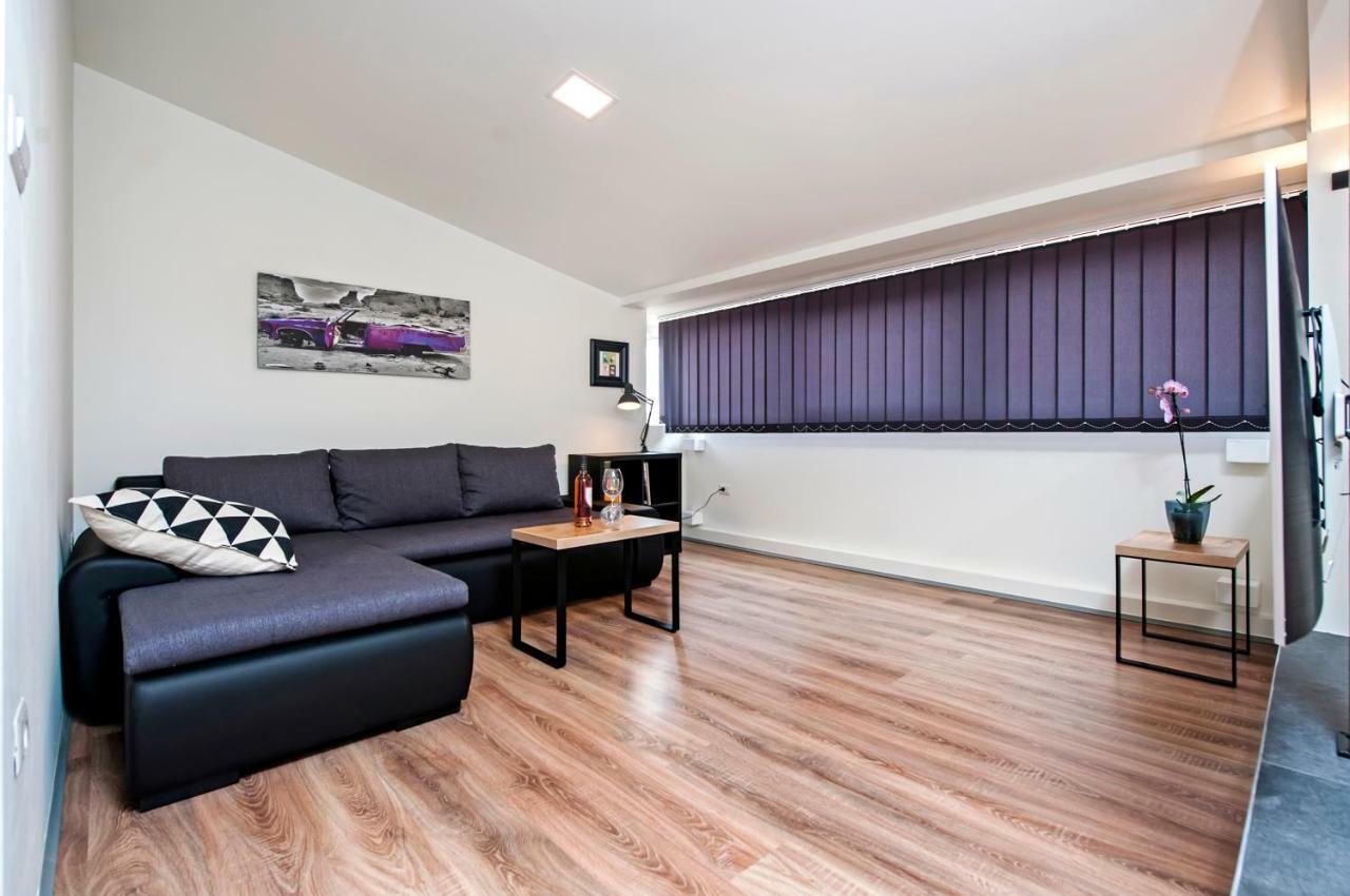 Lakovich Sea View Apartments Ρόβινι Εξωτερικό φωτογραφία