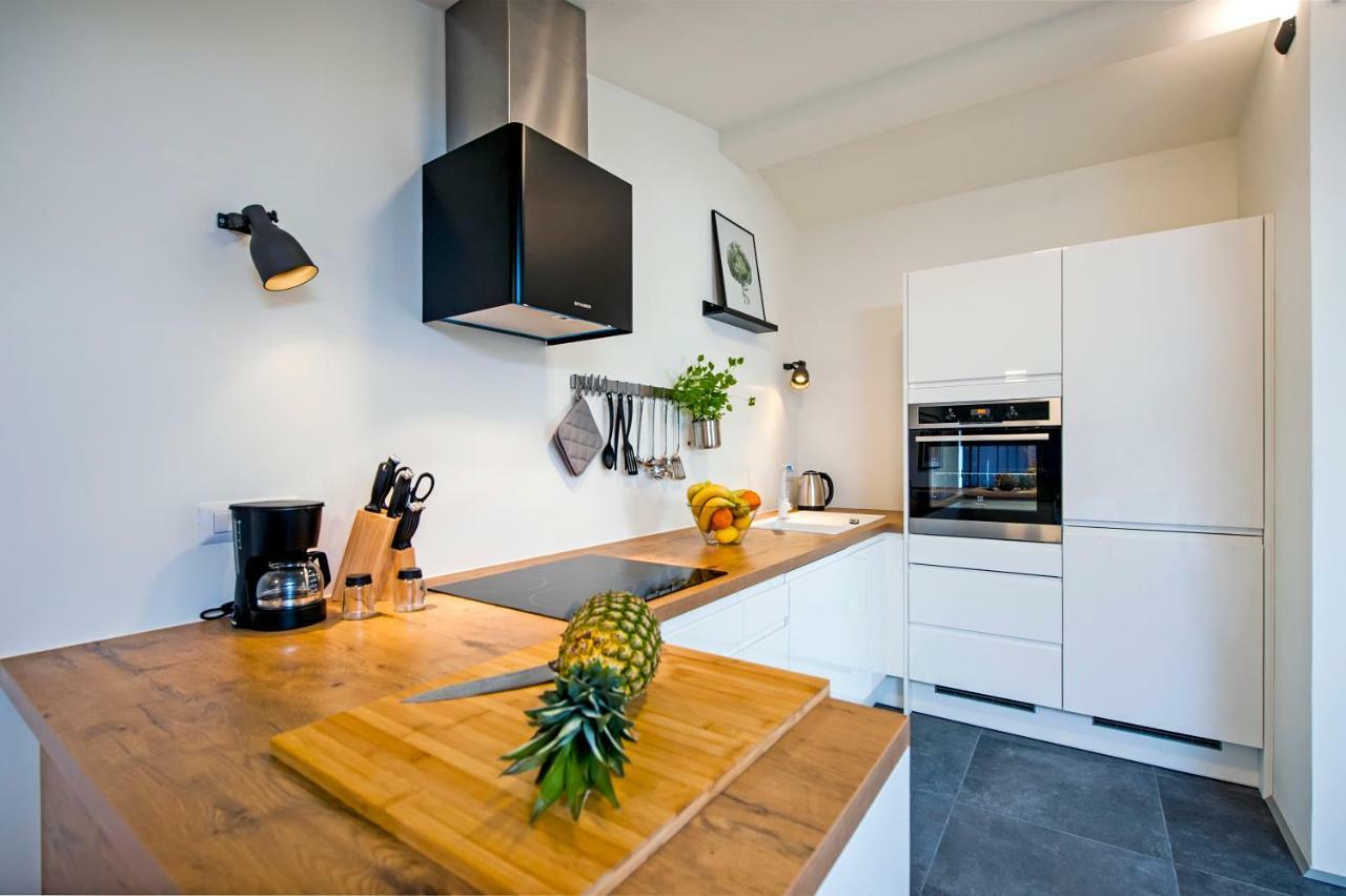 Lakovich Sea View Apartments Ρόβινι Εξωτερικό φωτογραφία