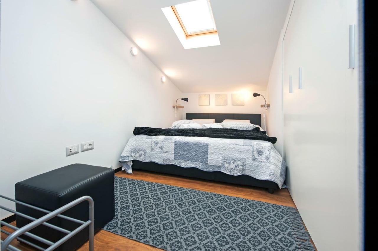 Lakovich Sea View Apartments Ρόβινι Εξωτερικό φωτογραφία