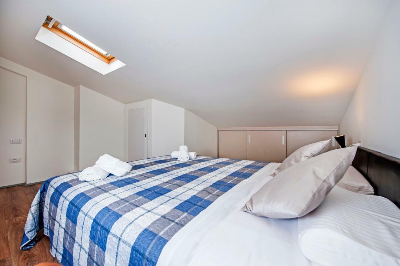 Lakovich Sea View Apartments Ρόβινι Εξωτερικό φωτογραφία